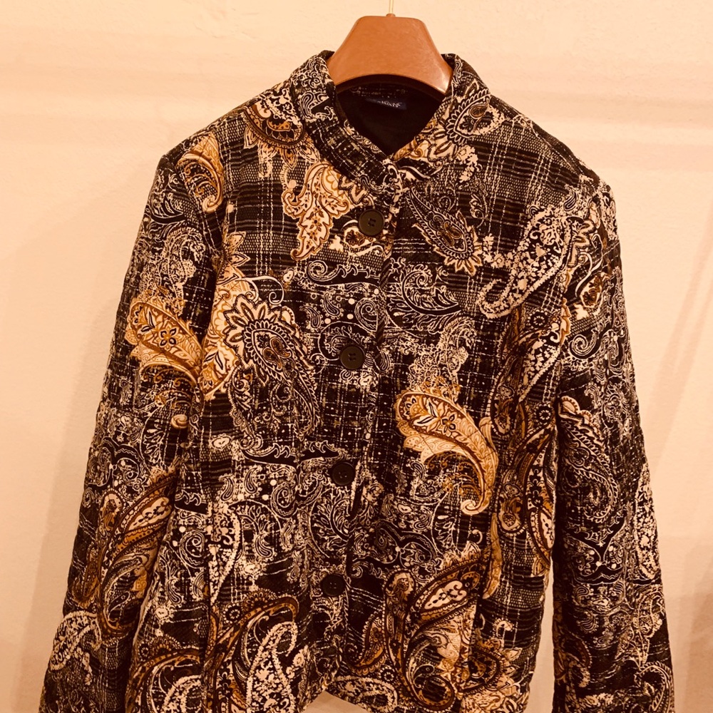 Coat - Picture 2 of 4